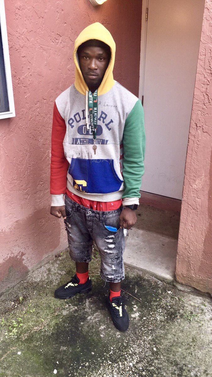 Jaynailzit_'s tweet photo. 🦍 #coworld #llzee #llMommy https://t.co/Q0nVBS1S4z