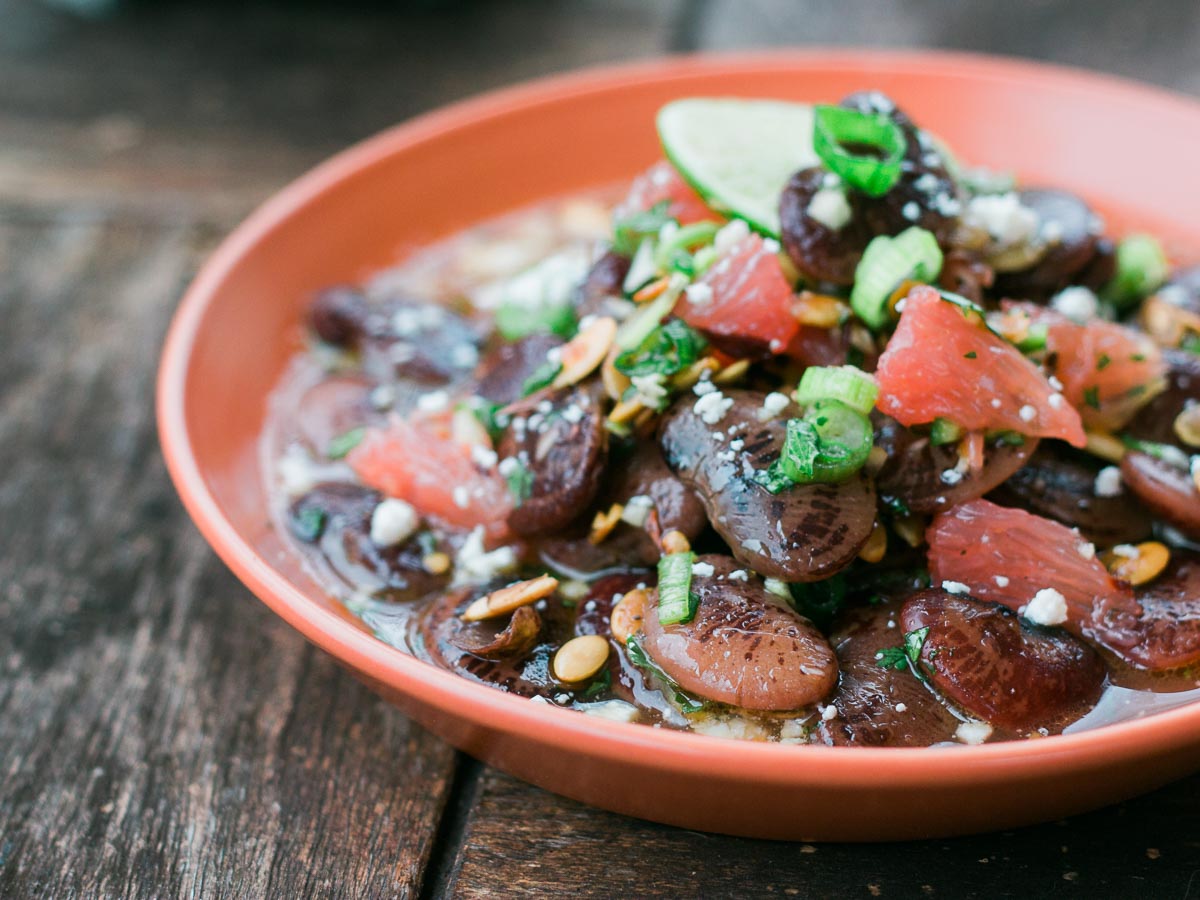 tacoboutitblog's tweet image. Only way to get excited about eating healthy is to name the dish after a holiday. Thus....Christmas Lima Bean Salad. bit.ly/2iTiWmY