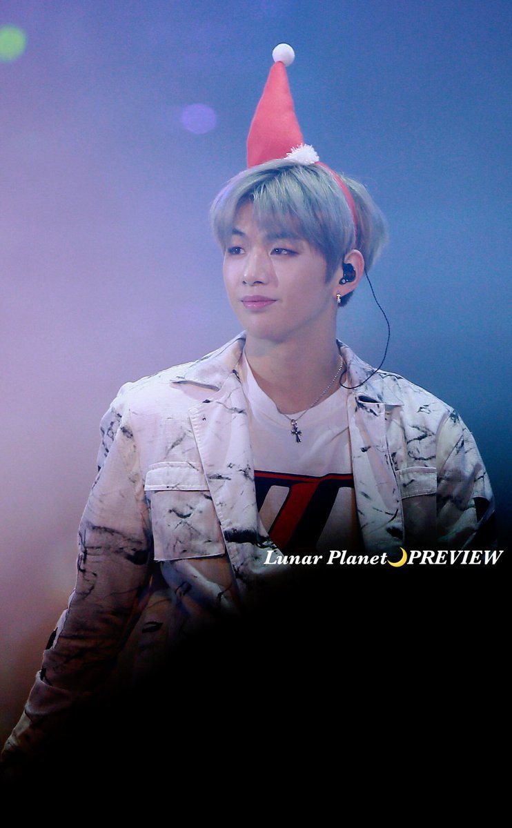 LunarPlanet1210's tweet photo. 🍑171217  Wanna One Fan-Con
산타녤깅이❄️ 올 한해 최고의 선물🎁
#워너원 #wannaone #강다니엘 #KangDaniel https://t.co/T25anajcCD