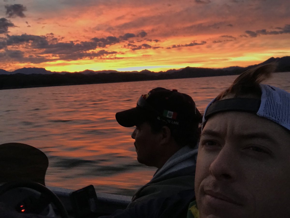 lakeforkguy's tweet photo. Found the worlds best big bass lake, it’s full on mondo hammer toads and gorgeous https://t.co/7ubuAtEfvA