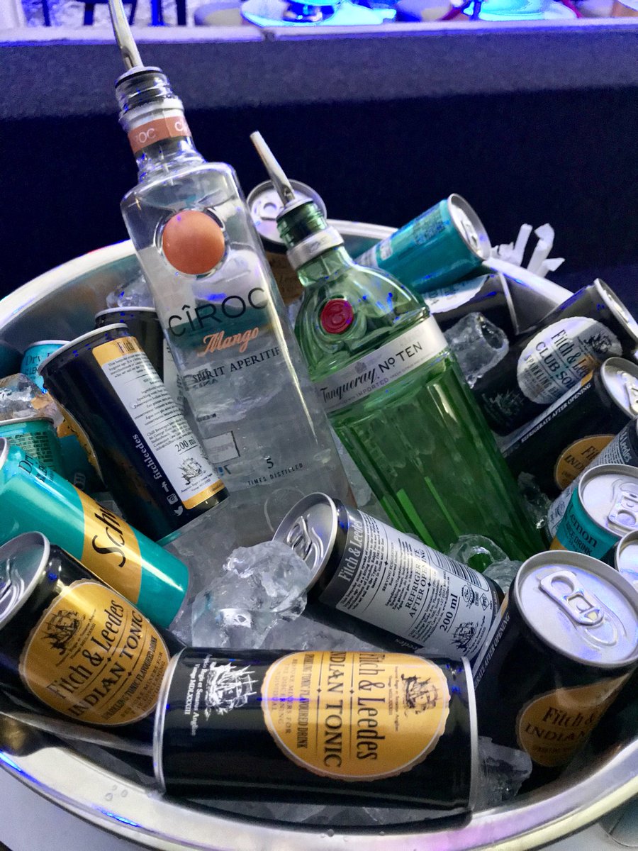 Macswell23's tweet photo. @CirocVodka_SA Sundayβs @GoodSundae S/o to the π @NashTagDBN βπΎ #OnArrival #GoodSundae https://t.co/YT5AsgvcPX