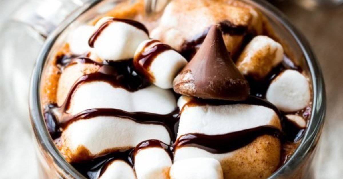 HuffPostFamily's tweet photo. Hot chocolate recipes that'll warm you up on chilly days: https://t.co/yBYvhjo1dY https://t.co/OTJABDUxBE
