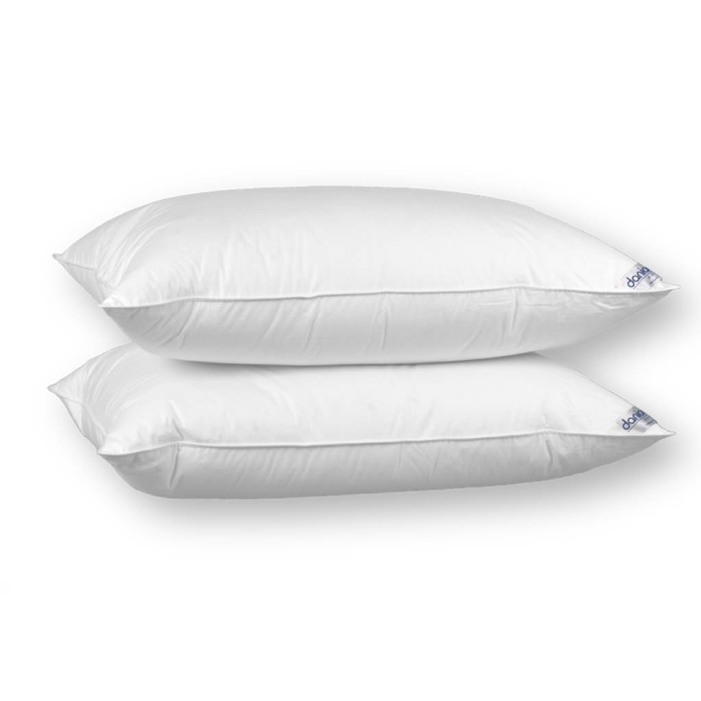 daniadown's tweet photo. Today's prize is 5 1867 Pillow.  The 1867 is an all Canadian Down Pillow .  Still not to late to enter either in stores or on line https://t.co/kD39Y0Lzq3. #12daysofgiftgiving https://t.co/zj0Vw8LPOl