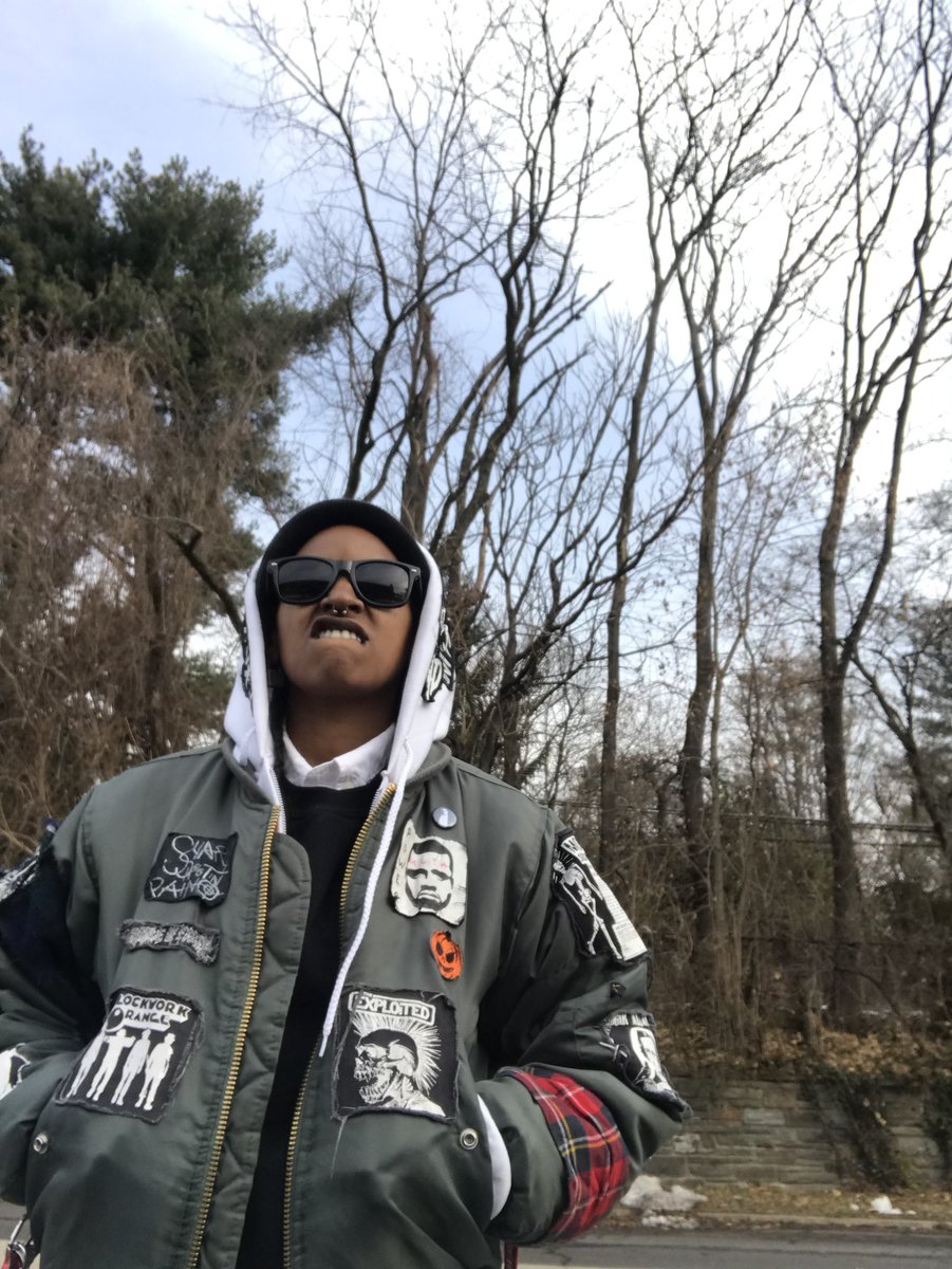 MidiZooreetah's tweet photo. I really was up all night and I feel every minute of it right now - but it was worth it ... s/o to @NoelScales out here WORKING! Thank you for letting me style you for the video #picky #pickychallenge https://t.co/MHFcy7BgdG