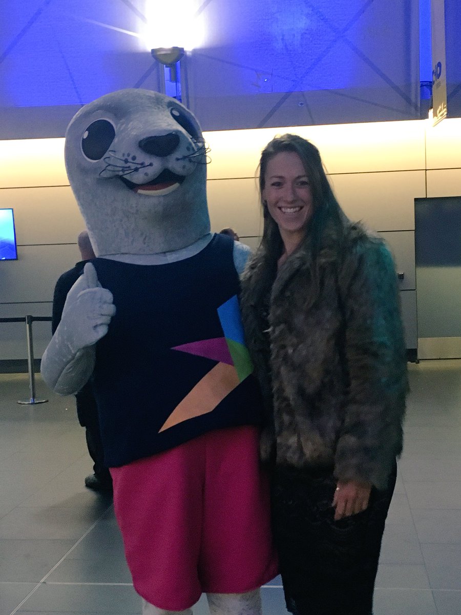 BonnieTheSeal's tweet photo. Did someone say #sealfie? 🙋‍♀️🤳 #SPOTY #TheMoment https://t.co/1Nj8yI1t6D