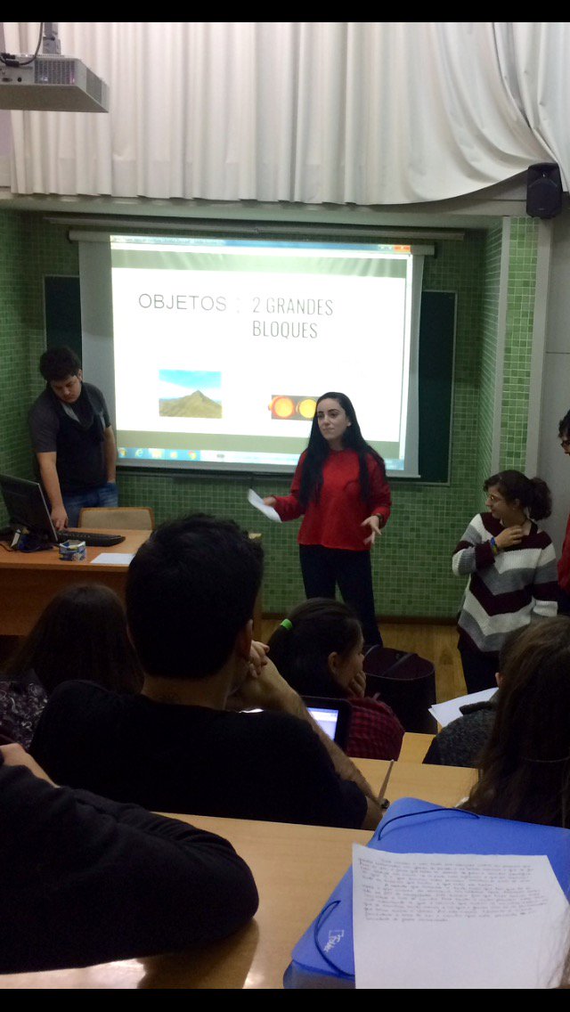 USCLinguistica's tweet photo. https://t.co/hLWFIrF0i6