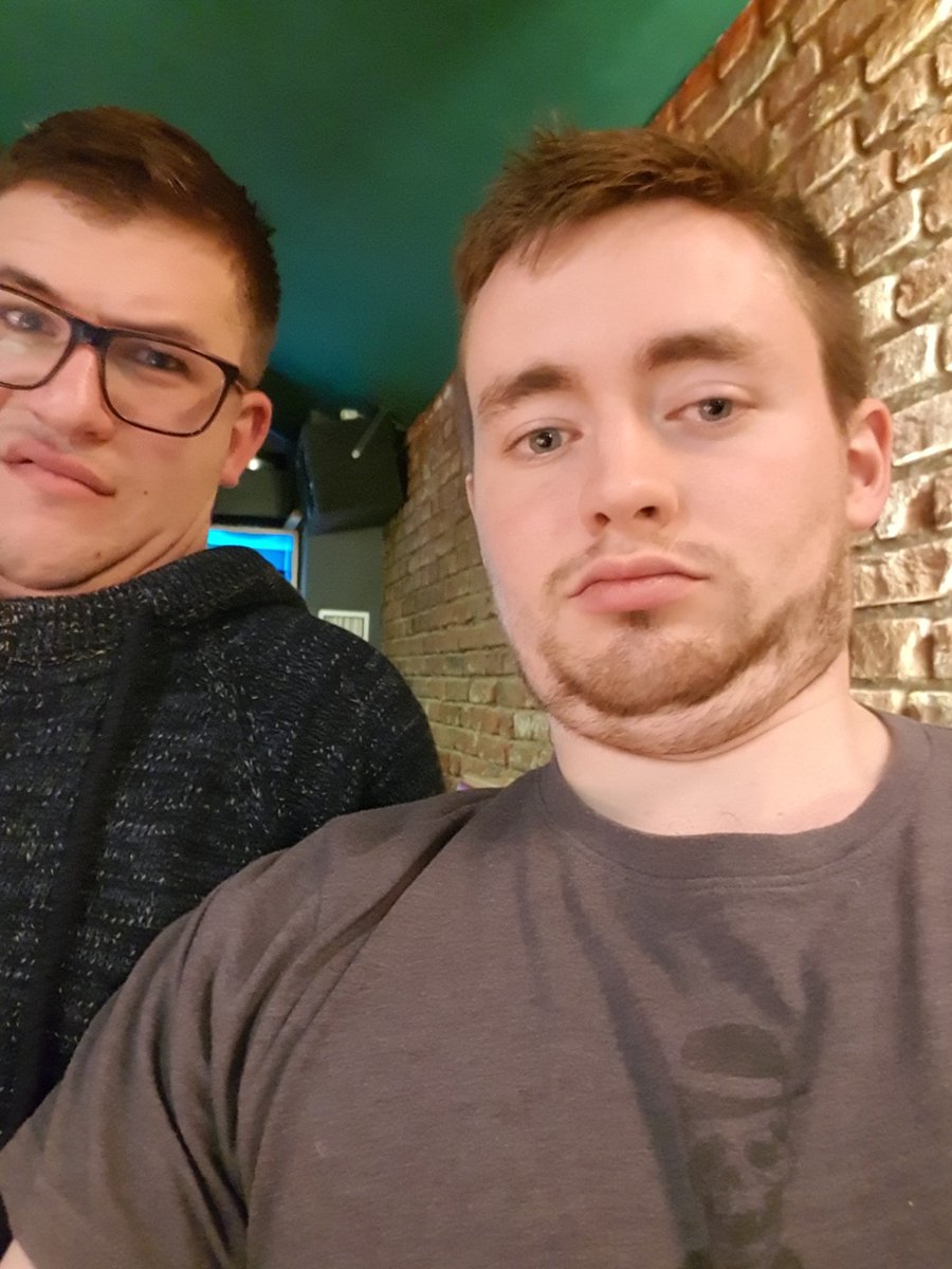 OFrost's tweet image. Needs more chin #thepubprague