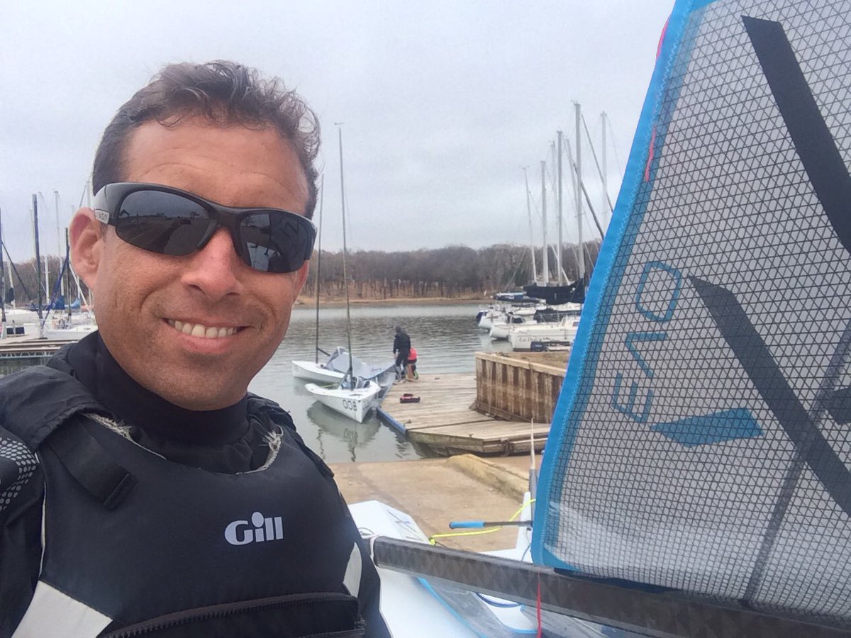 VelaSailing's tweet photo. VX Evo sailing on a cold morning in big TX! https://t.co/7RyIr7bvaX