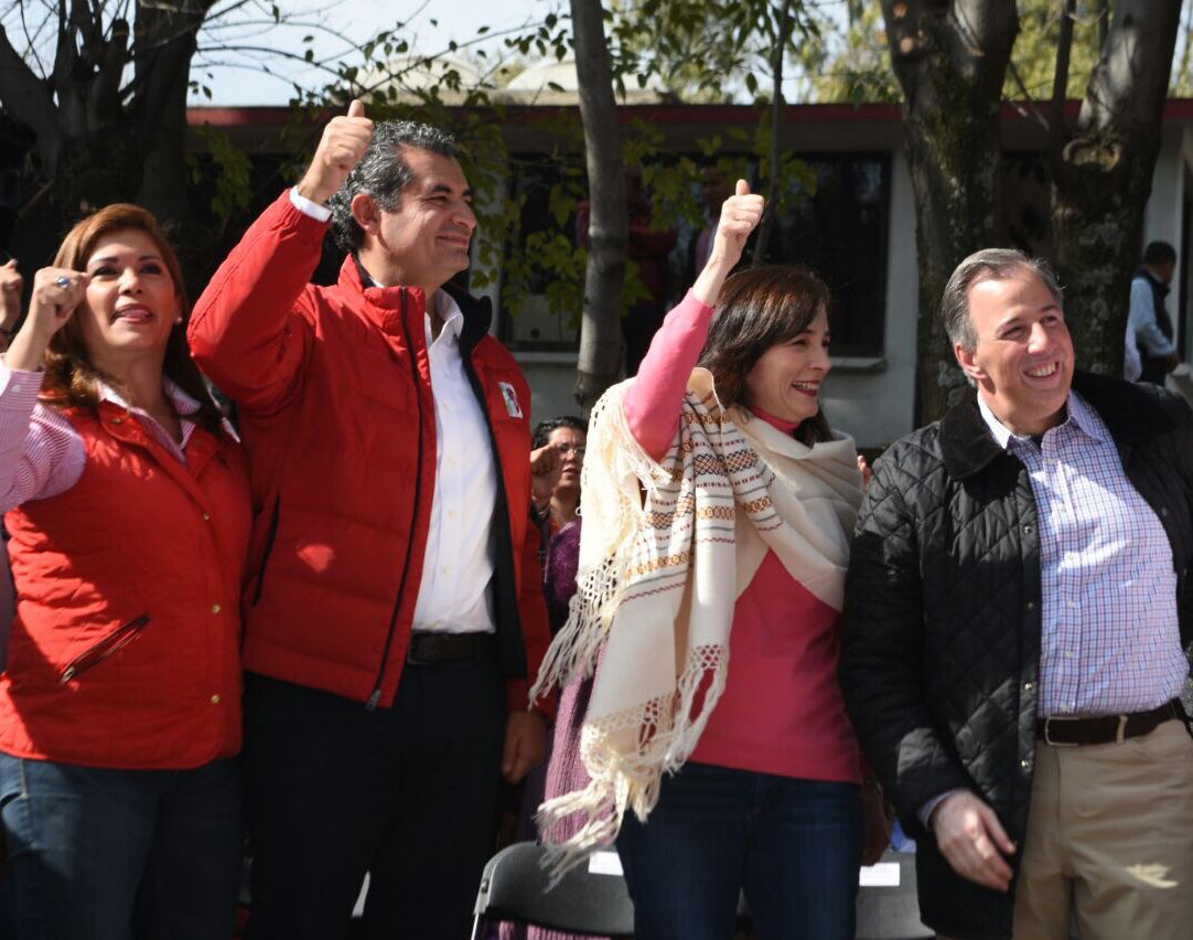 EnriqueOchoaR's tweet photo. Les comparto estos momentos con nuestro Precandidato @JoseAMeadeK y con el Gobernador @alfredodelmazo en #EdoMex.

#PepeMeadeEnEdoMex https://t.co/yUKrVJC8dS