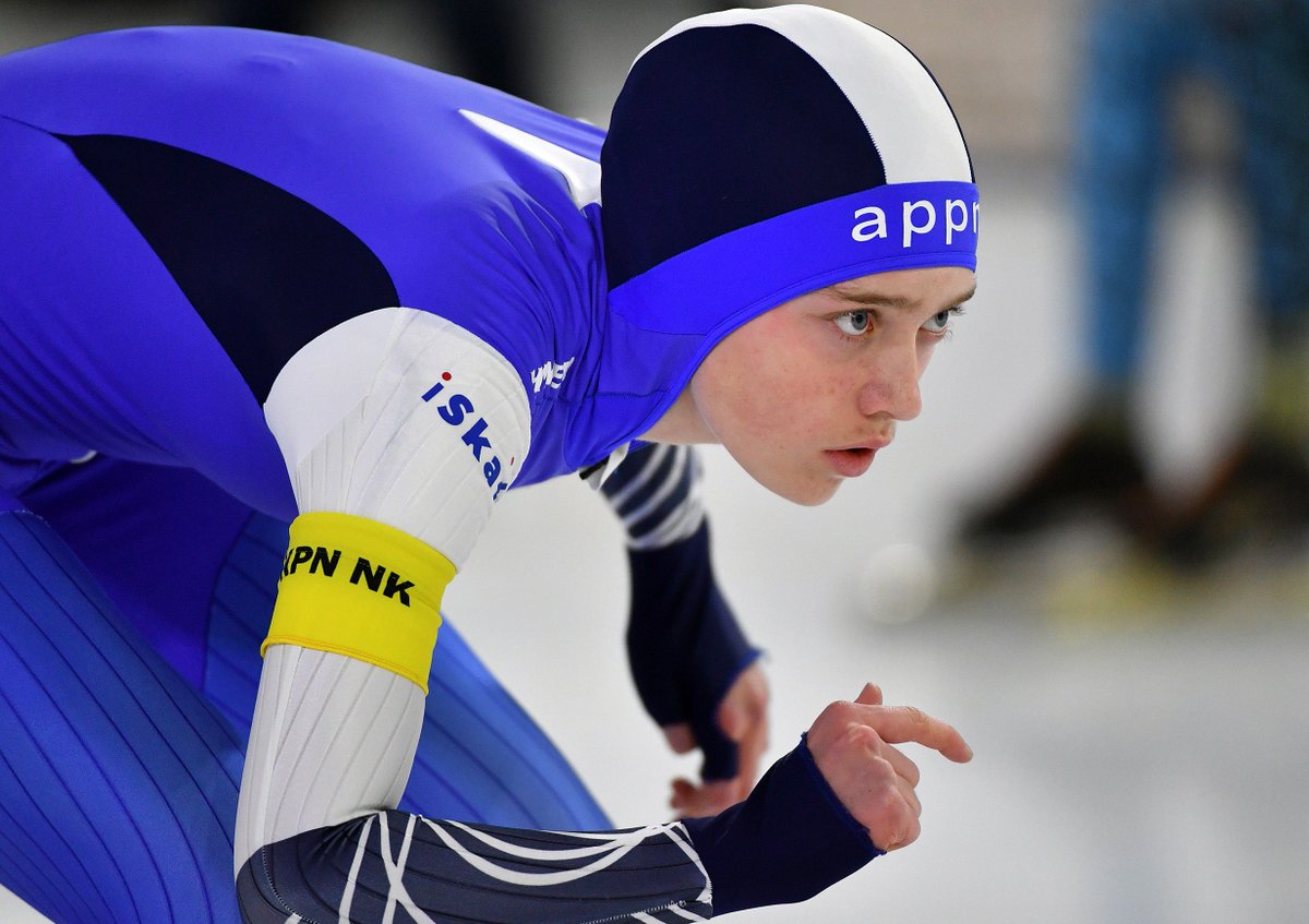 ,,Dit is zo cool.  Kim is gewoon Nederlands kampioen.'' schaatsen.nl/nieuws/2017/de…