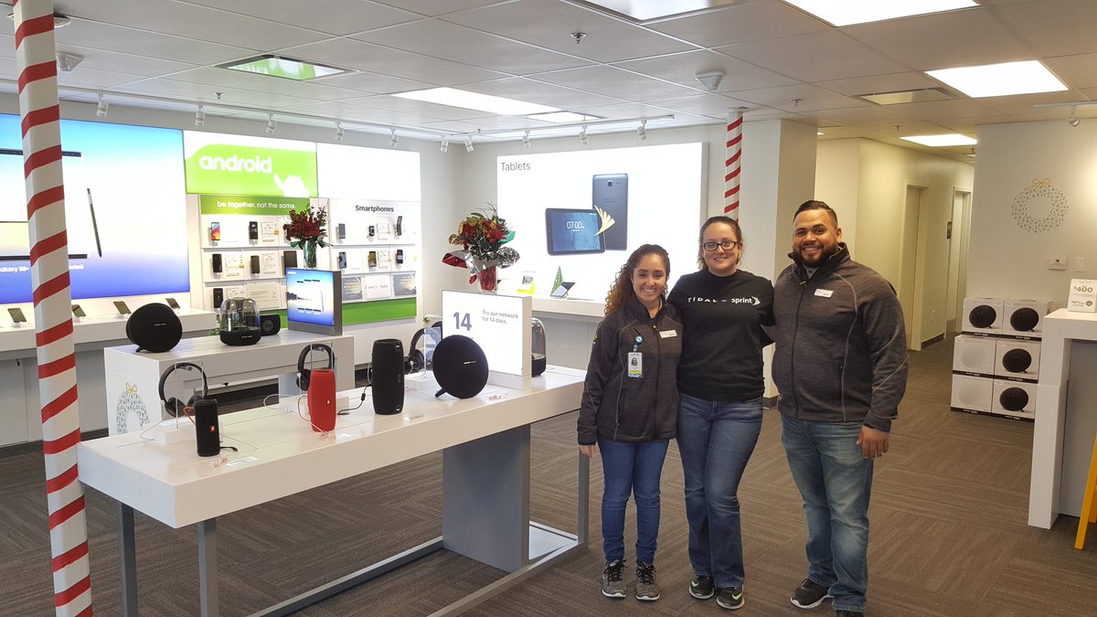 Come vist @SprintStore5210 and get the latest iPhoneX, Note 8, and some amazing accessories. <a href="/andrewroberts91/">andrew roberts</a> <a href="/Chidalgosaez/">Claudio Hidalgo Sáez</a> @Sprint4FL