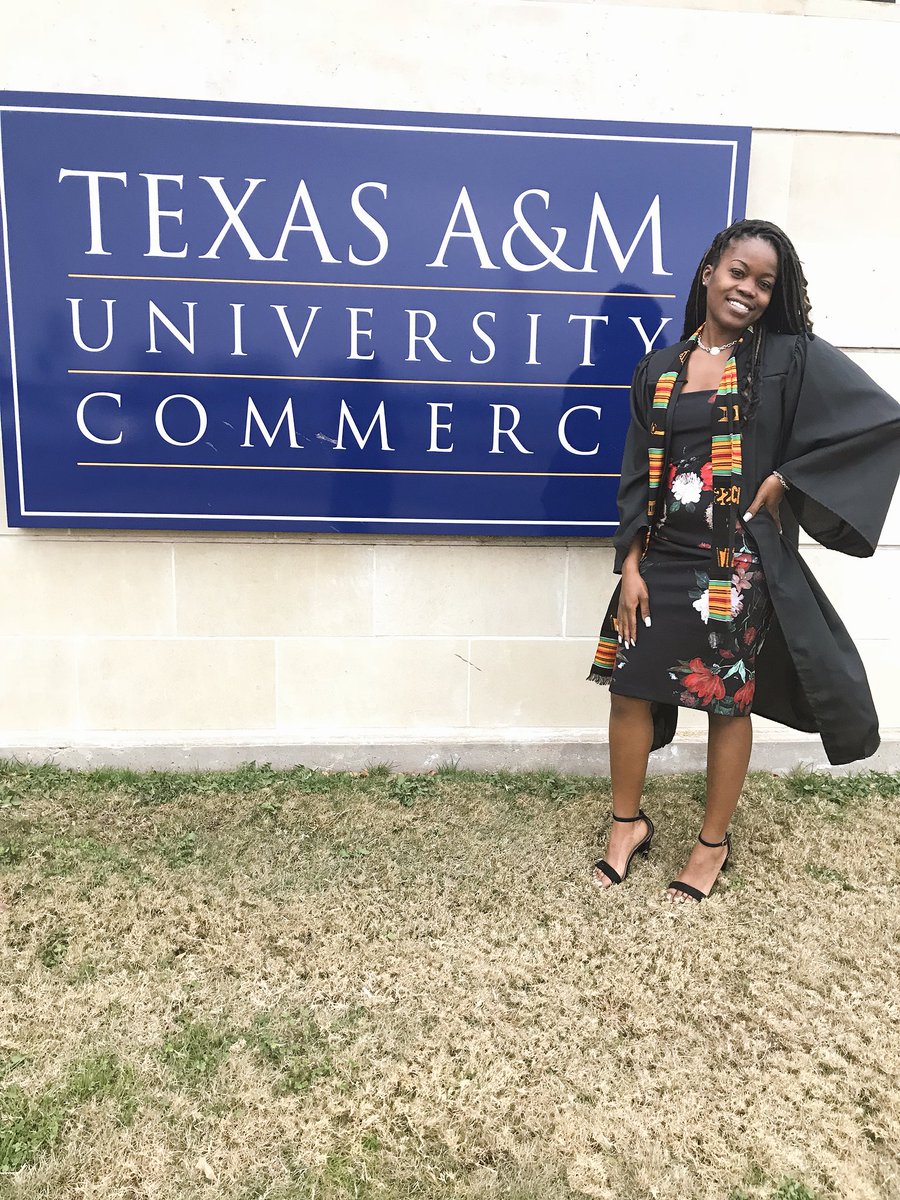 YoSoyKiea's tweet photo. wasnβt easy at all but allow that FAITH to take you miles .. and miles ..... and miles β¨β¨β¨
#TAMUCGrad π
#BlackMagic https://t.co/Nb7J6qpIld