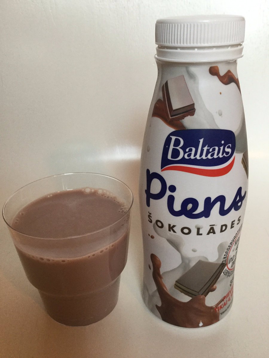 afoolzerrand's tweet photo. #Baltais #Piens #Sokolades
https://t.co/Y4yZakEwe1
#ChocolateMilk from #Riga #Latvia #Latvija that smells like industrial caulking, doesn't taste much better.. https://t.co/pmFBVQEncE