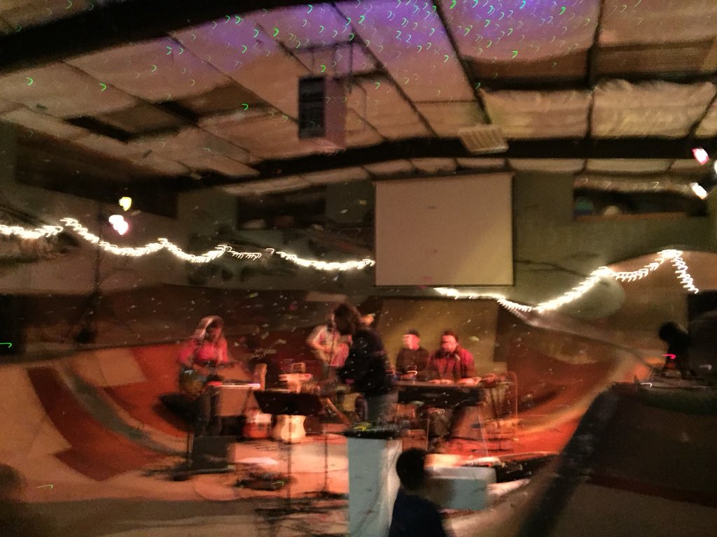 emcb1020's tweet photo. Christmastime in Mill Valley https://t.co/41YqkDicZM