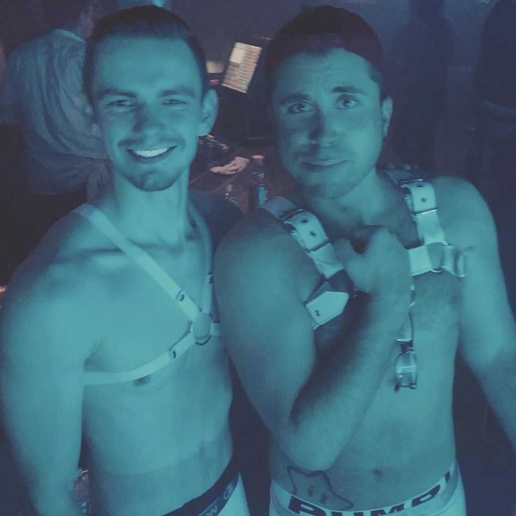 drinkjuiceshelb's tweet photo. #whiteparty #saturdaynight #neverland #purityball #metrochicago #gayfriends #gayscruff #gaychicago #chicago #gaywhiteparty https://t.co/5pkgtyVuSn https://t.co/lvjVGt4Tyy
