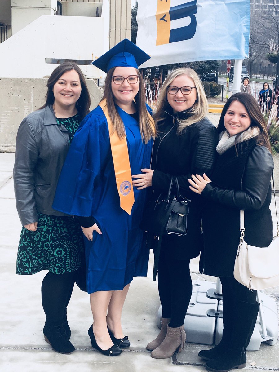 jtyiran's tweet photo. Congrats to my girl! #NEIUgrad 👩🏻‍🎓🎓❤️❤️ https://t.co/7bVqjzP8OL