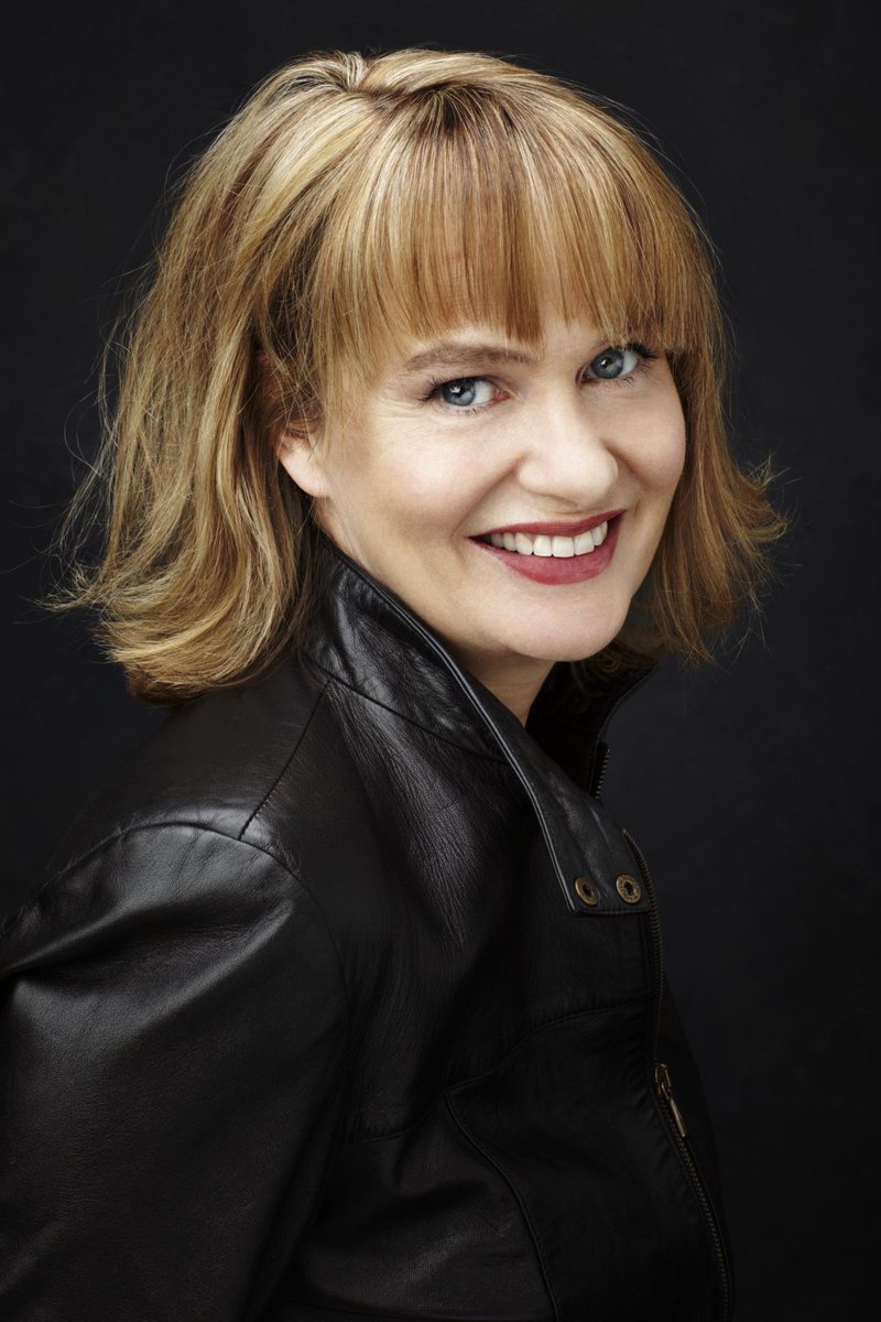 Artsmania's tweet photo. INTERVIEW WITH ANNE DUDLEY https://t.co/uBKNFt27YF https://t.co/xeq8laHONF