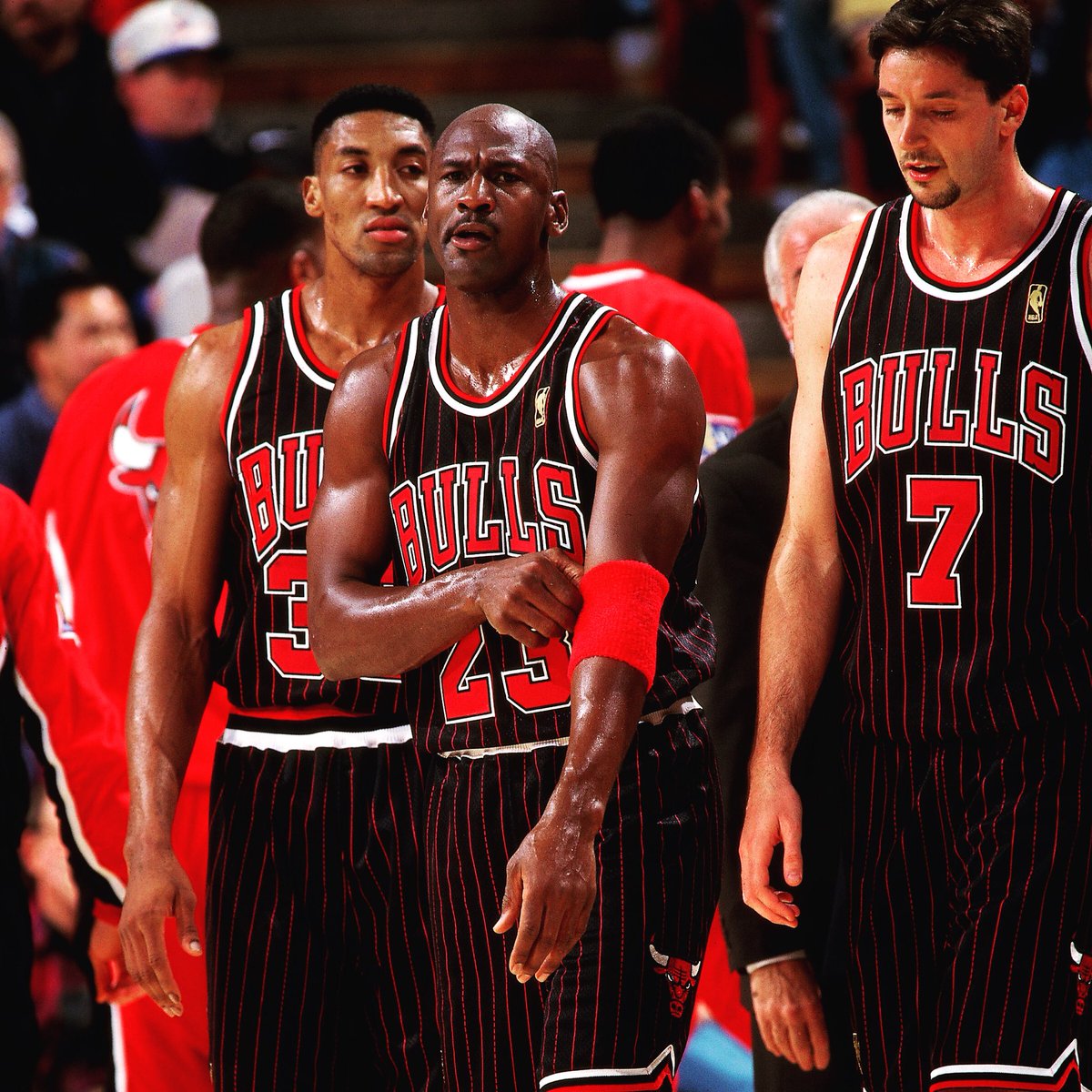 chicago bulls uniform history