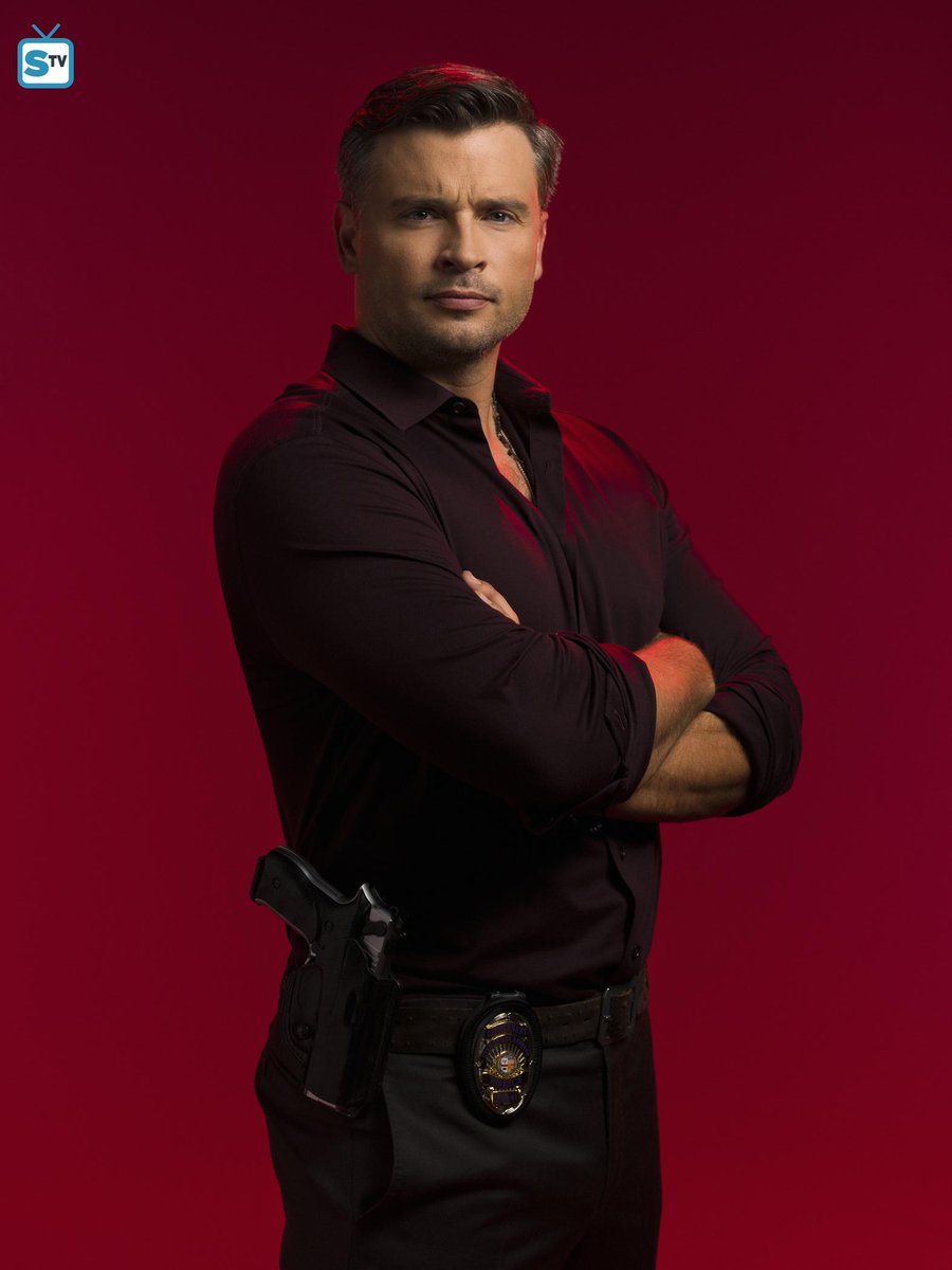TwitCat45's tweet photo. Can we take a moment @LuciferContest @lucifansgroup1 @LuciferonFOX  @LUCIFERwriters @tomellis @Aimee_Garcia how much the Lt and wonderful addition @tomwelling has beefed up in the last few episodes! Impressive work https://t.co/bhWTXUAtUx
