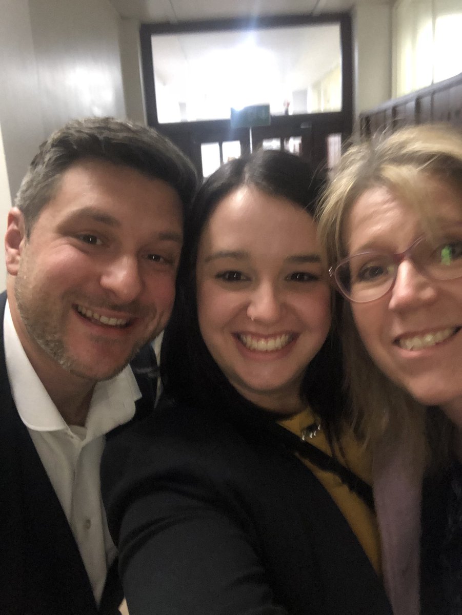 Louisefreid27's tweet image. Cannot thank these incredible people enough! Viva passed, minor changes! #incredible_supervisors #best_mentors #PhD #research @VRGroup2017 @DFBManchester