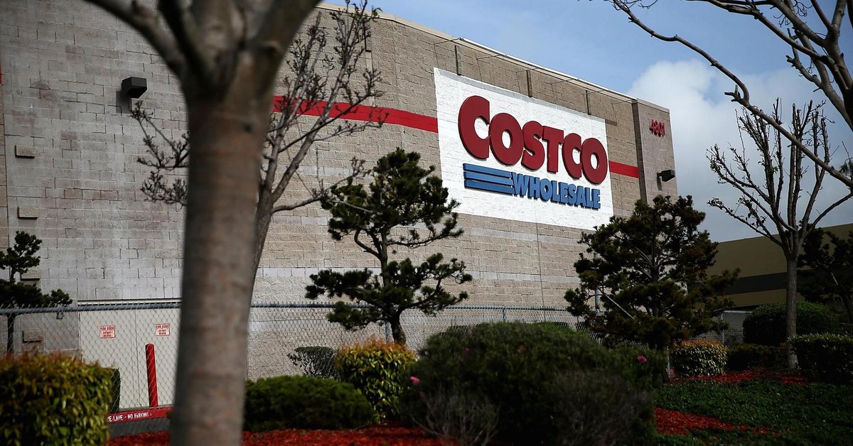 gevggevg's tweet photo. Costco quarterly profit beats on online sales strength. https://t.co/V68s6JDzTl #sales #Costco #Revenue #marketing #business https://t.co/FyMslz6cPS