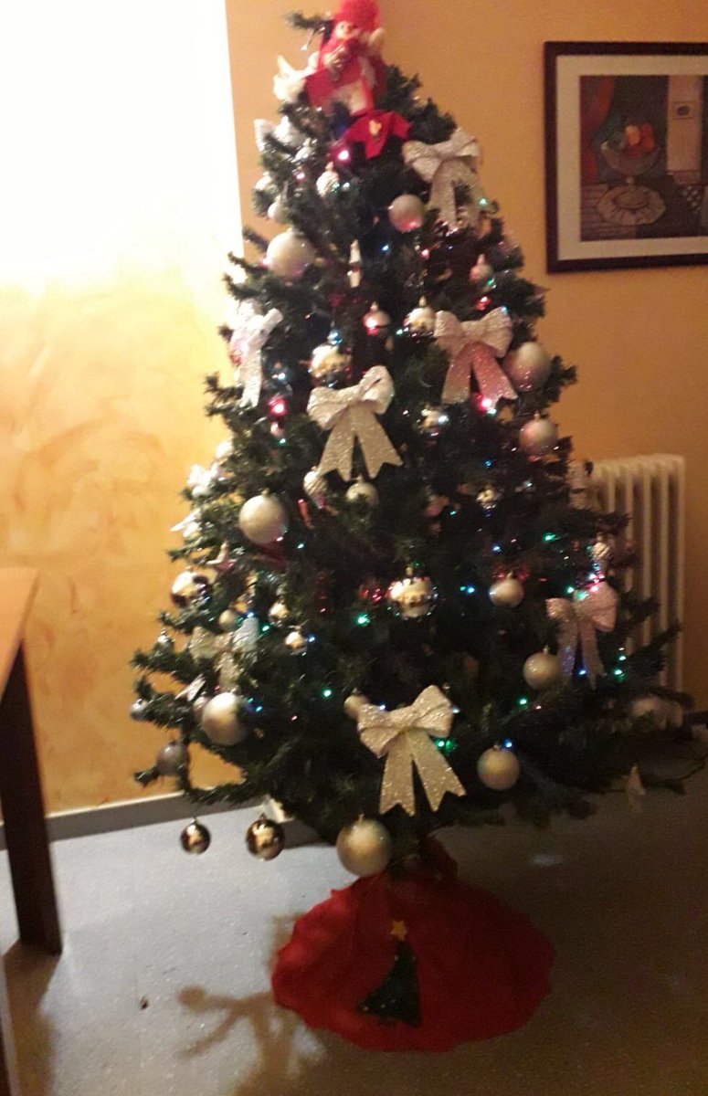 andrewinss's tweet photo. No entiendo como puede haber gente que no le guste la navidad, con lo bonita que es! https://t.co/lLT7BKbhYp