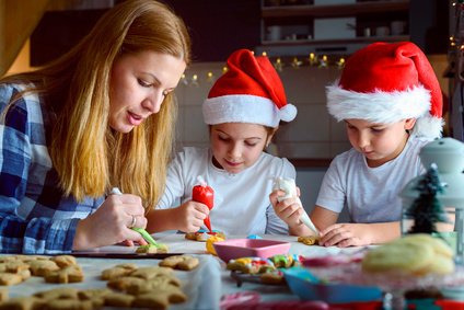 As Christmas draws nearer are you feeling anticipation &amp; contentment or is exhaustion &amp; panic nearer the mark? Don't despair! Here at Contentedbaby.com, we have pulled together our best tips and suggestions bit.ly/2jcXSEZ