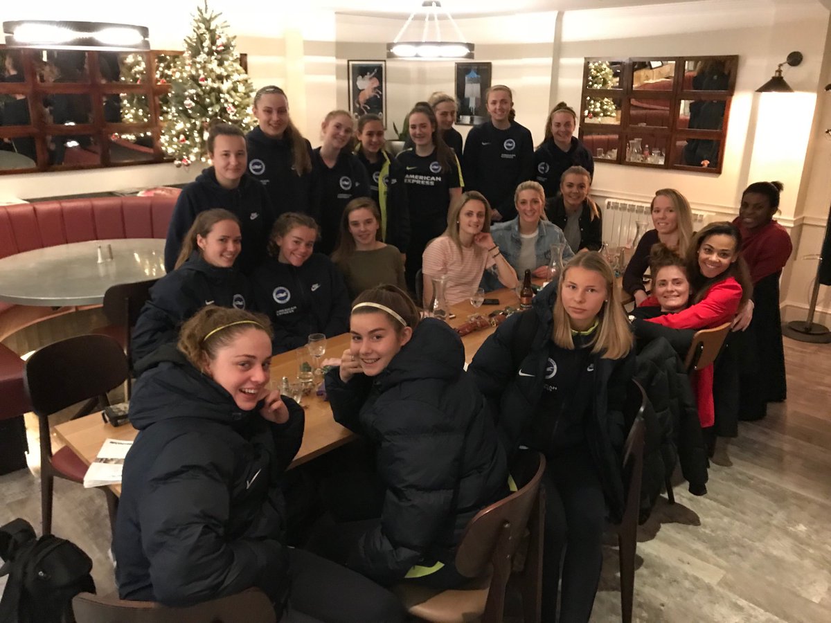 robdonatello's tweet image. @donatello__ @robdonatello brighton and hove Albion ladies Christmas Party at donatelllo