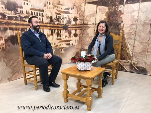 DiarioRociero's tweet photo. No podéis perderos el Programa TV "La Pará Rociera" del miércoles 13 de diciembre de 2017 con @RocioLasCabezas en https://t.co/PwZ4yALnQ7 o a la carta en:
https://t.co/Ye7p1V3TbV
#RocierosdeFe #LaParaRociera #noticiasrocieras #Programa363 #LaPara363 https://t.co/cLicj0DzIl
