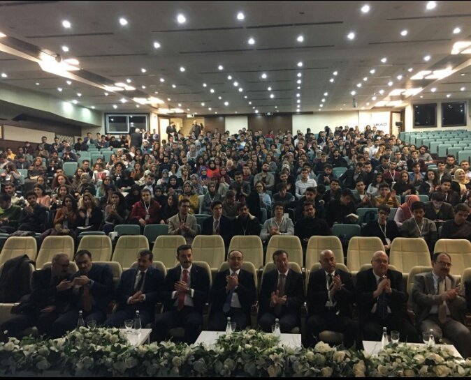 Kelebek Etkisi Topluluğu yönetim kurulunda ve kulüpte üye,yönetici ve gönüllü olarak senide aramızda görmek istiyoruz 😌
Bunun için;
⬇⬇⬇⬇⬇⬇⬇⬇⬇
docs.google.com/forms/d/e/1FAI…