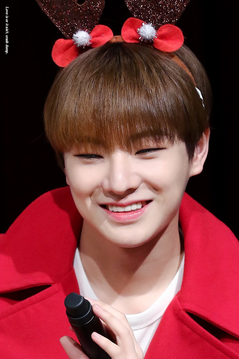 970925net's tweet photo. 171216 미리 크리스마스 팬미팅 #한세 #도한세 #빅톤 #VICTON #나를기억해@VICTON1109 

Better better better baby💜 https://t.co/836pg7mdFU