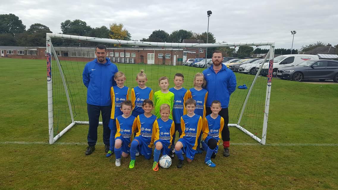 Imminghamptown's tweet photo. Proud of these boys two years playing together they have gained two promotions in to the top league... #hardworkpaysoff #topgrafters #determination #notscaredofthecold @JordansCars @SambaSports https://t.co/eYOh8HkHAm