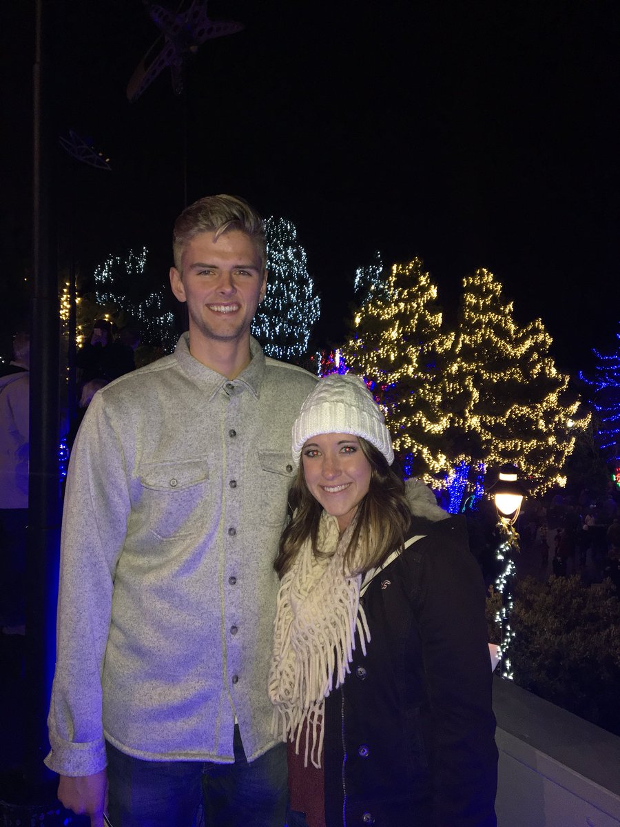 karlieraem's tweet photo. date night ✨❤️ https://t.co/MTdKAkvvnb