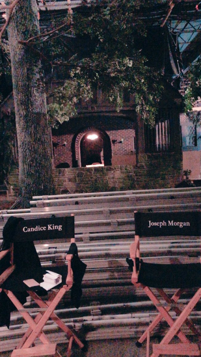 barbiehybridken's tweet photo. "The Klaroline fans will be very happy."

AN EPIC ENDING FOR KLAROLINE https://t.co/4yiNtirB8W