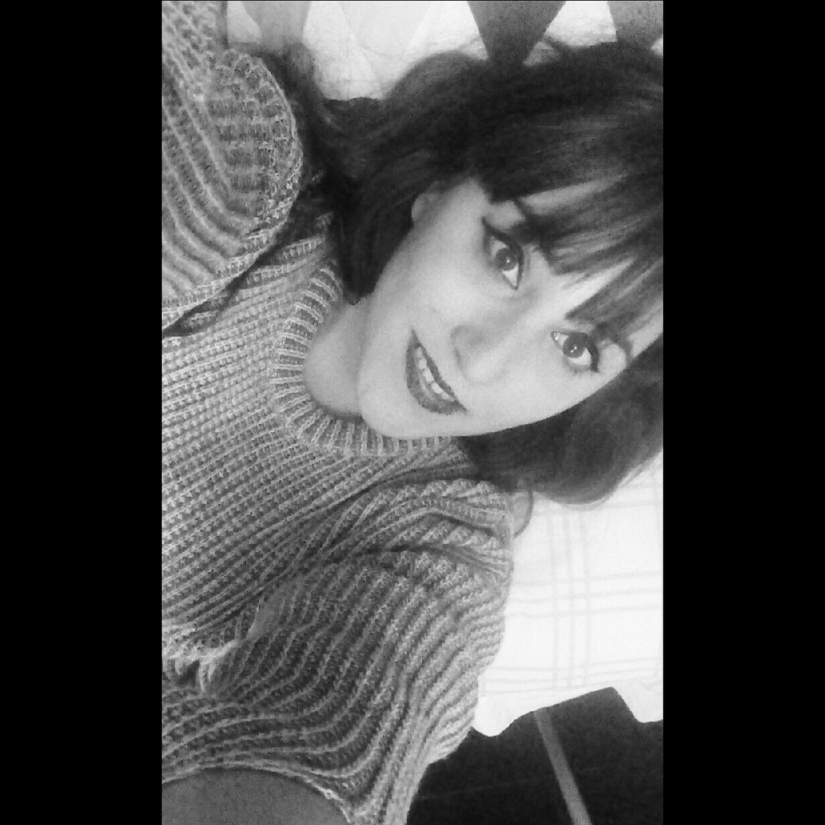 rebecazcona's tweet photo. Solo en tu boca, es donde encuentro sentido y razones a esta vida loca, porque el amor solo sabe buscarme cuando tu me tocas... 🎶 @AntonioJSMazuec https://t.co/8awpMf0MMy