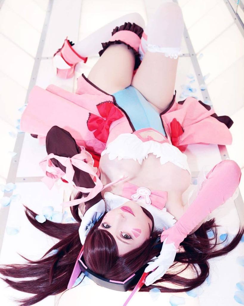 PeachMilky_'s tweet photo. Tanking by moonlight 💖
Photo: @lukehedge
Cos: @cospicky
#gg #dva #dvacosplay #overwatch #cosplay #cosplayer #magicalgirl #cospicky https://t.co/PR9twYv06C