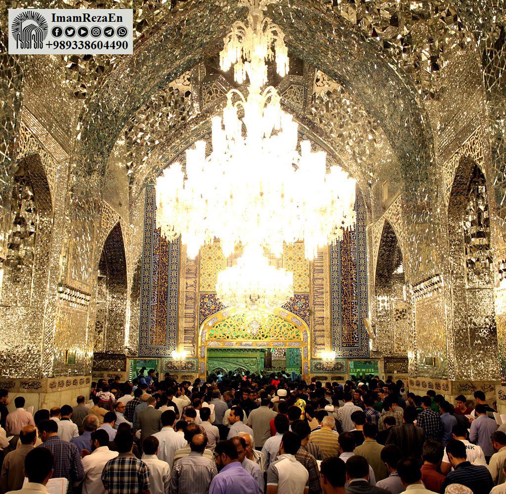 ImamRezaEN's tweet photo. #Hadith 
Imam Reza (AS) “One who is blessed with plenty must spend generously on his family."
Biha’r al-Anwa’r, vol. 78, p. 335.
#Wisdom #ImamReza #generosity #family https://t.co/VQZTNWcjbE