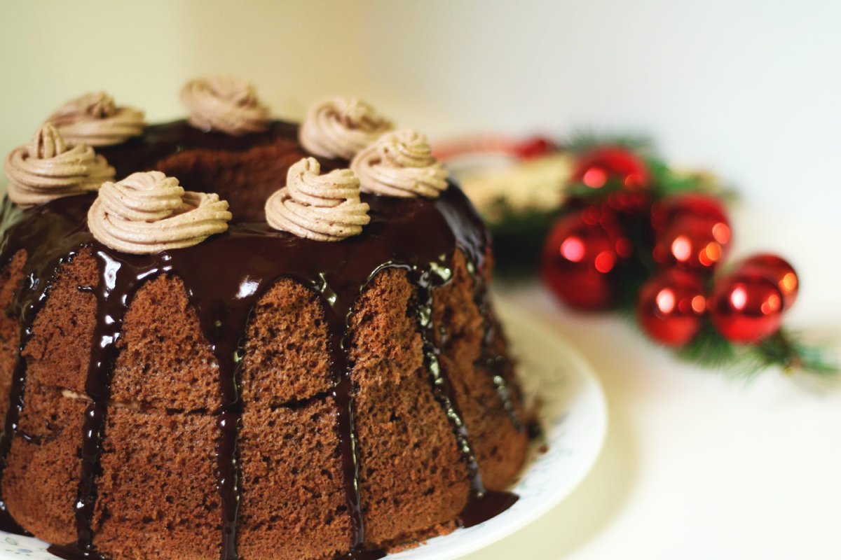 olafcakes's tweet photo. A chocolate chiffon cake for @PeinAkatsukiii
From : Tsuchiya Kouta
Message : Kapan halalin gua? Wkwkwk https://t.co/YKZeSxLJOD