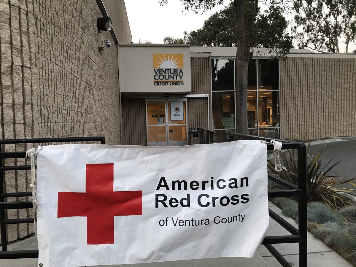 JLokpcb's tweet photo. Huge appreciation for Red Cross District 1 Recovery Lead Charles White and his great Recovery Services Team helping those displaced by the Thomas Fire at the Assistance Center they have set up at the Ventura County Credit Union #kpcommunityhealth https://t.co/d2JqYUkVdd