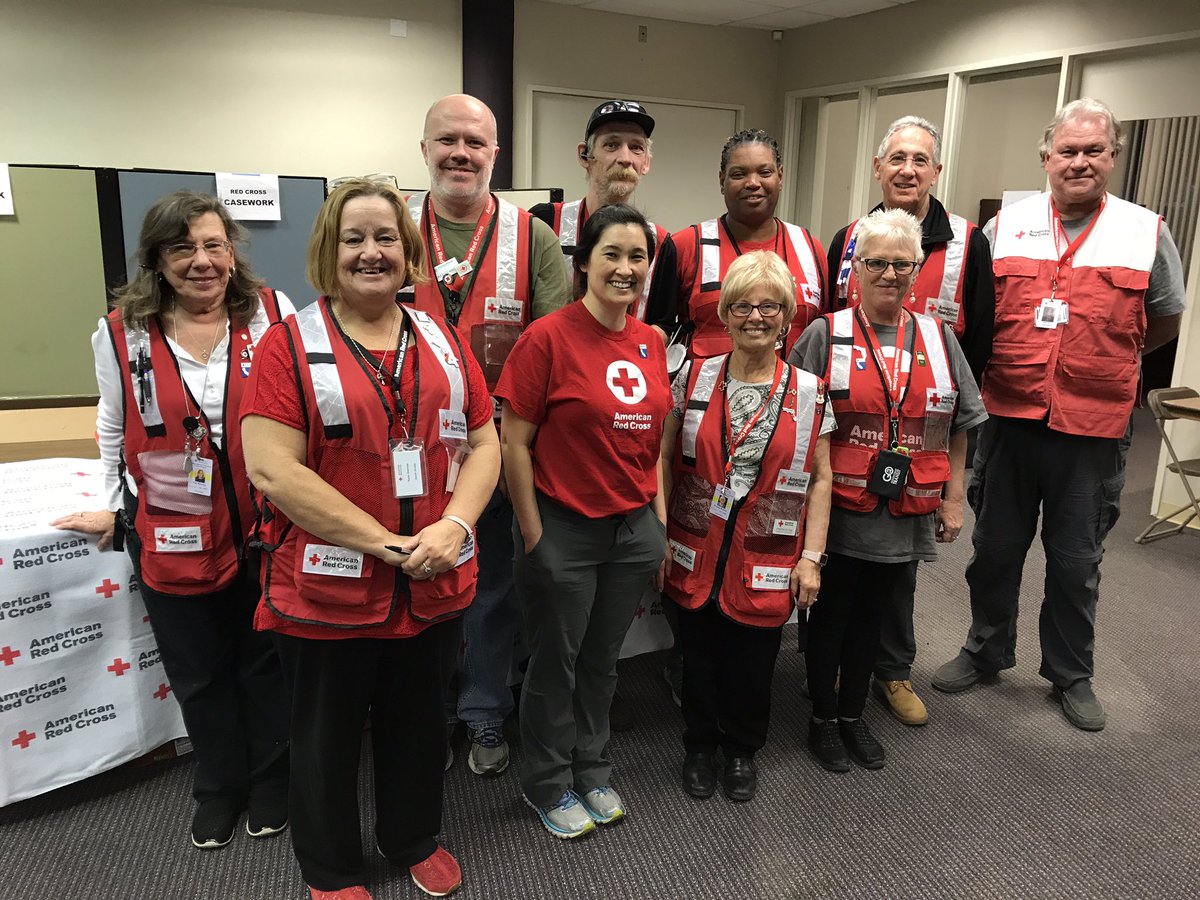 JLokpcb's tweet photo. Huge appreciation for Red Cross District 1 Recovery Lead Charles White and his great Recovery Services Team helping those displaced by the Thomas Fire at the Assistance Center they have set up at the Ventura County Credit Union #kpcommunityhealth https://t.co/d2JqYUkVdd