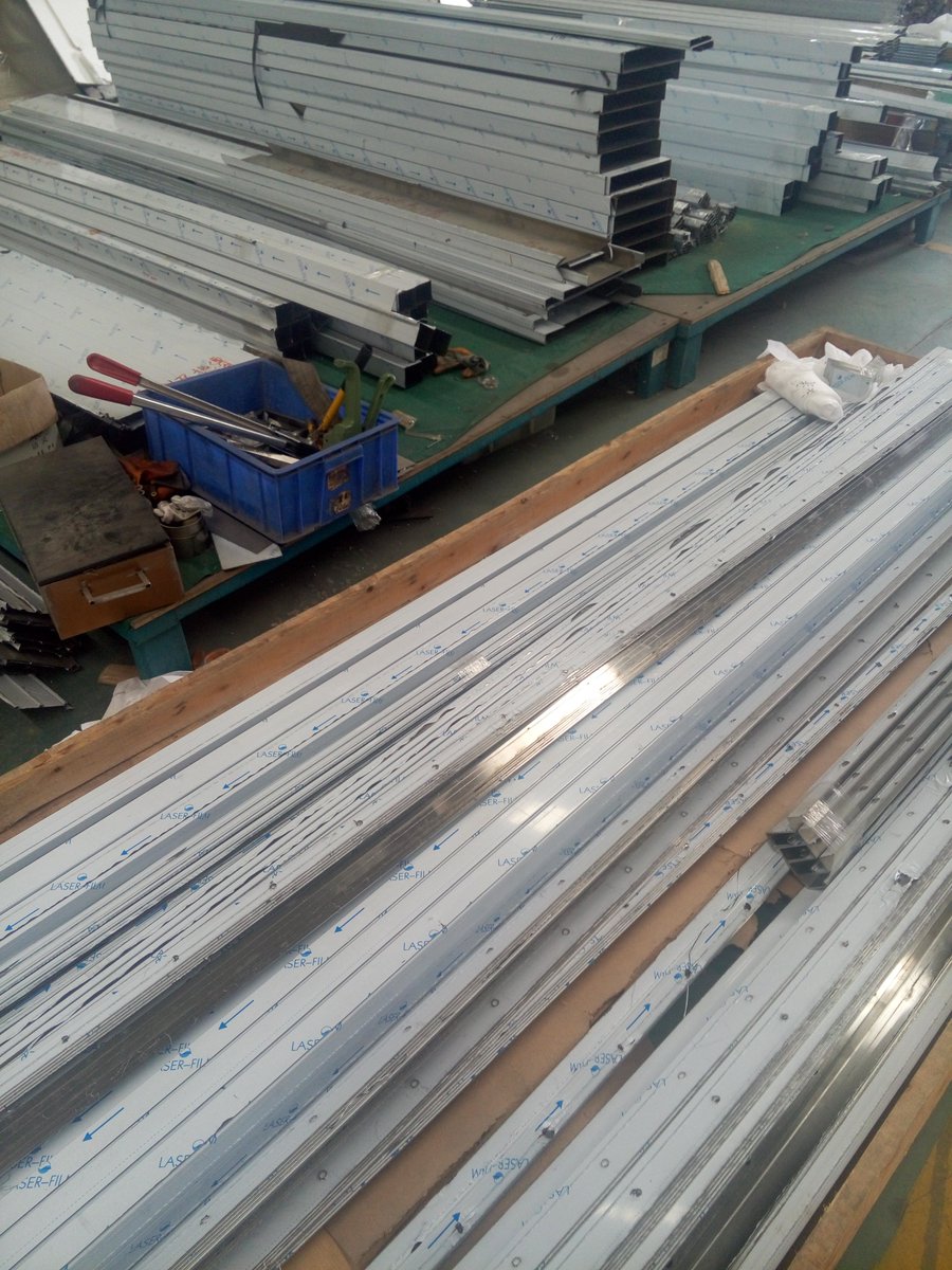 bryant_lithium's tweet image. High Strength Decorative Stainless Steel Partition Screen Panels Dividers For Restaurants,Hotel, under production