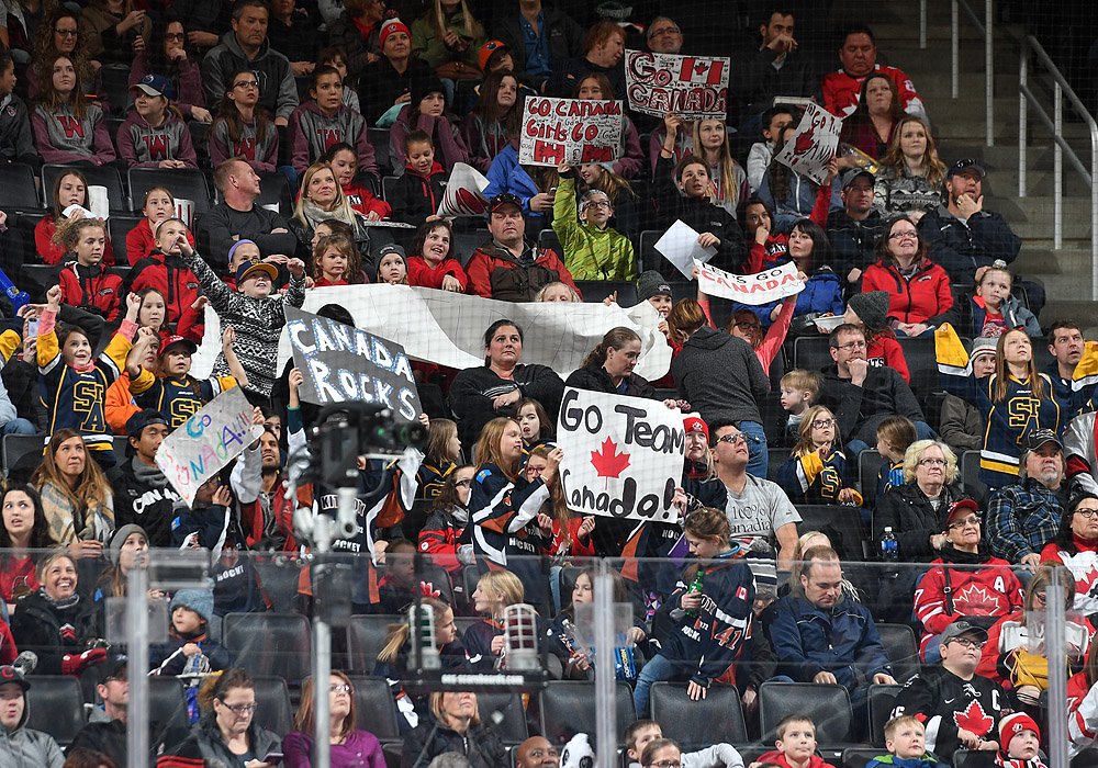 WomensWorlds's tweet image. Edmonton, WOW. The sincerest thank you to each of the 17,468 fans at @RogersPlace and to ALL of you cheering from home. ♥️🇨🇦♥️ #RedWhiteUnite