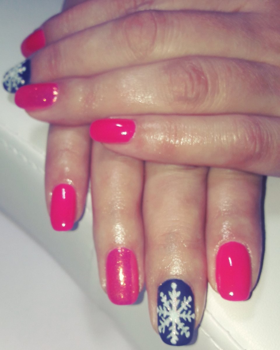 kinqus's tweet photo. #indigonails #polandgirl #nails #warsawgirl #hybrydawarszawa #poland https://t.co/RJ7qIVypYR