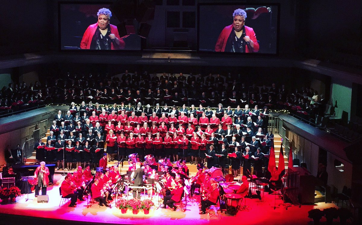 C_S_Songsters's tweet photo. The Canadian Staff Songsters and Canadian Staff Band share the stage at #roythomson with #jackierichardson #instagood #instagram #instapic #music #toronto #life #joy #MerryChristmas https://t.co/t0Tf1qr37x