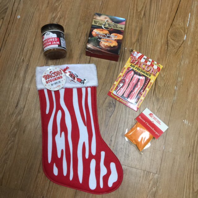 oldtownspices's tweet photo. Order Bacon Xmas Stockings! https://t.co/3fWxwLEyYK https://t.co/opBOCHDIlr
