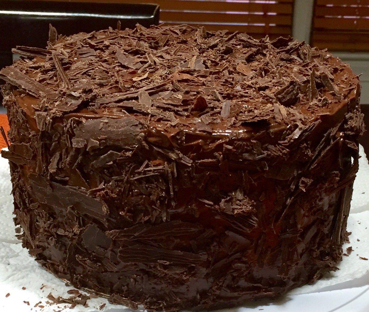 Kennedybakes's tweet photo. Did someone say Chocolate Ganache??? https://t.co/5b6tcHfnBf