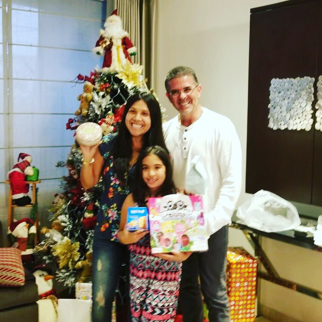 tulaperu's tweet photo. Tiempos Navideños 🎄
Desayunos, almuerzos, intercambio de regalos ...😅
Dios bendiga sus hogares🙏🏼
#Navidad2016 #Familiaunida #PazyAmor #DiosEsBueno https://t.co/jUNd8w754x