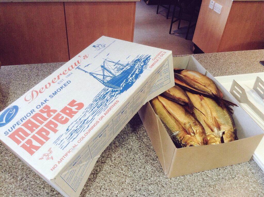 Fancy a trip to Billingsgate a Market before Xmas? It'll be busy so get there early anbreakfast upstairs