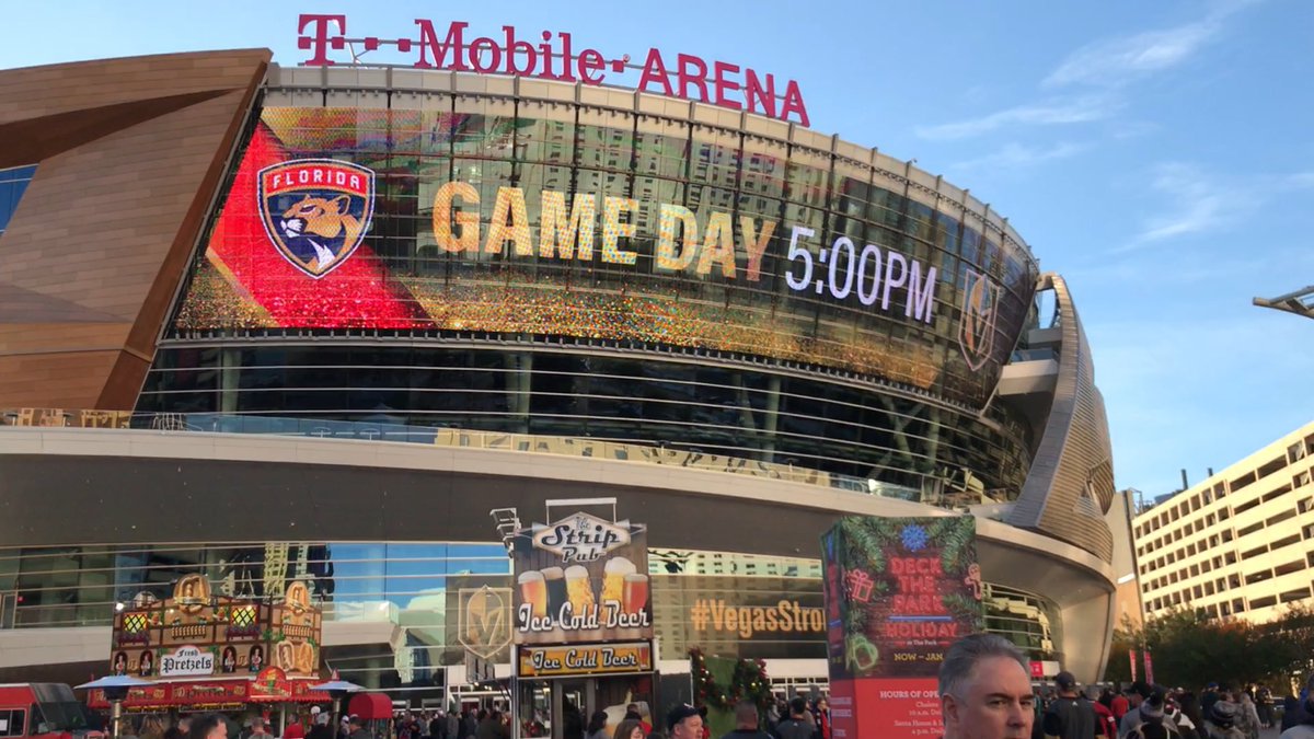 Views in Vegas. 👀 #FLAvsVGK https://t.co/FejbHrE3J0