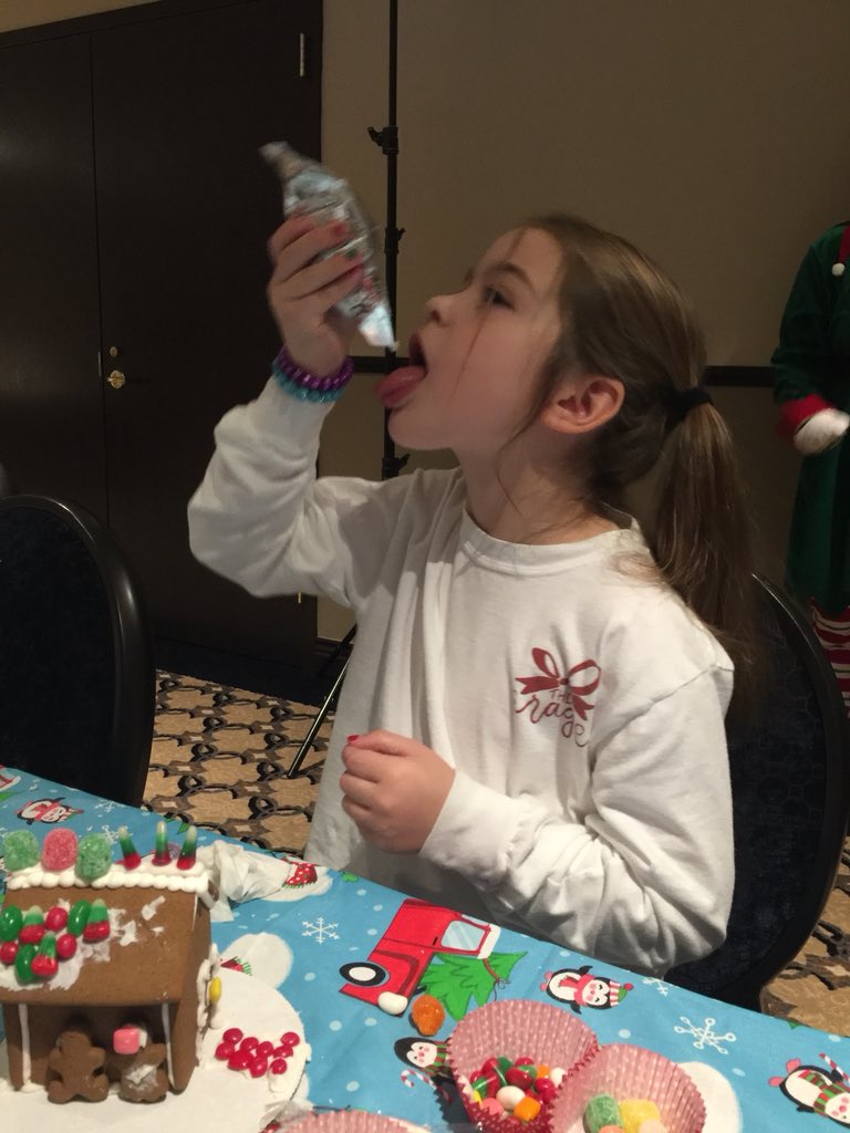 shellielane's tweet image. Frosting straight from the bag.  @ArtesianHotel